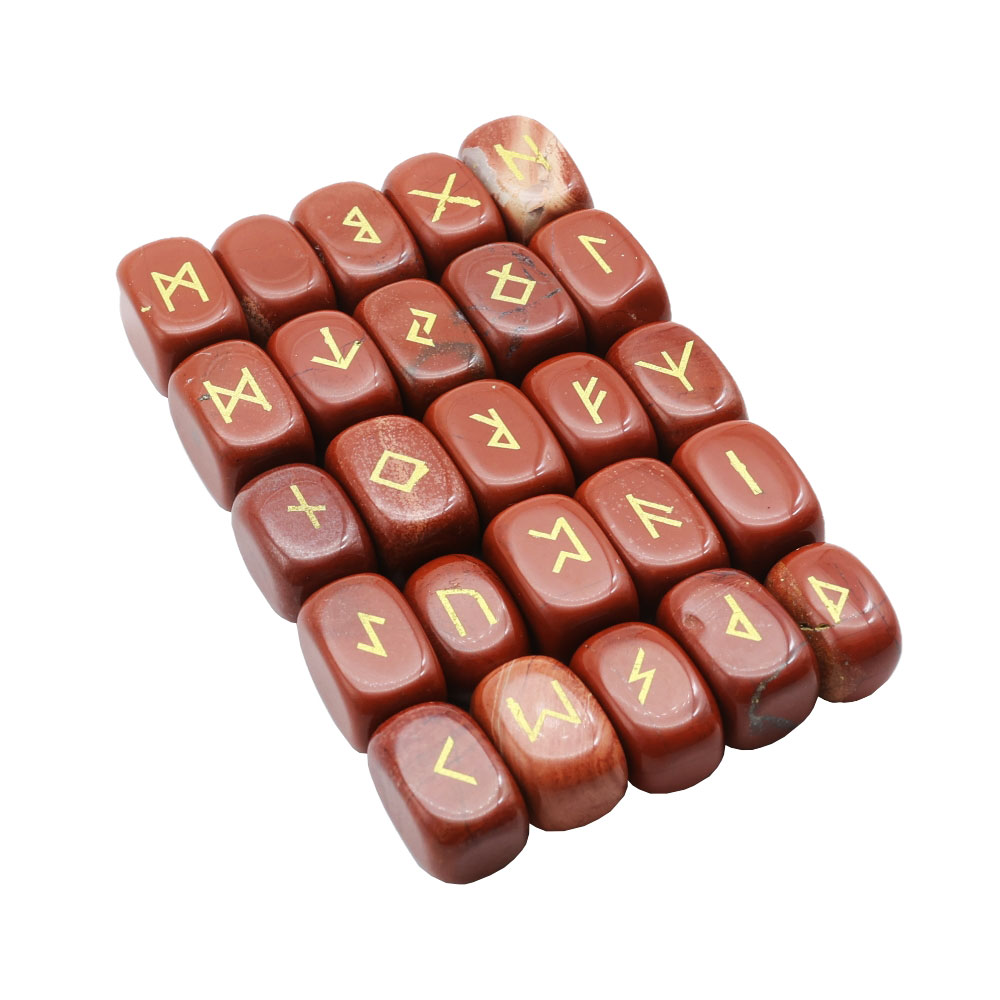 jeu-de-25-runes-jaspe-rouge-02 jeu de 25 runes jaspe rouge