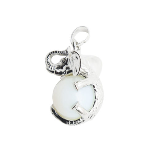 pendentif opale synthétique elephant