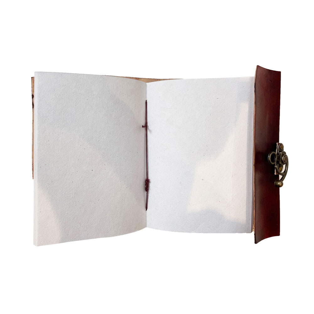 journal-intime-ou-cahier-en-cuir-7-chakras-15-x-21cm-03 journal-intime-ou-cahier-en-cuir-7-chakras-15-x-21cm-03